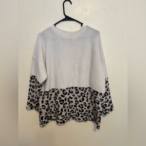 AMOLI Cream Knit Sweater M/L – Leopard Print Statement Sleeves | Cozy
